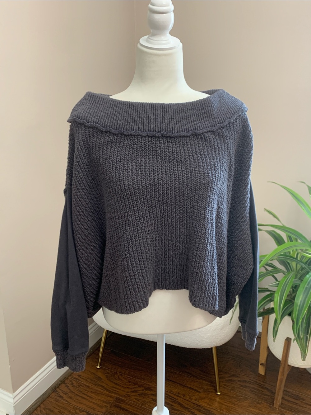 Free People Charcoal Off-Shoulder Chunky Knit Sweater. C41